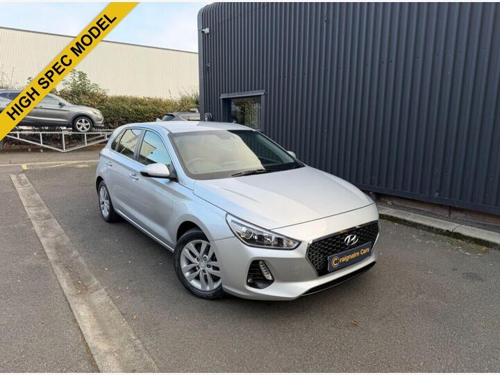 Hyundai I30 1.0 T-GDi Blue Drive SE Nav Euro 6 (s/s) 5dr Hyundai I30 1.0 T-GDi Blue Drive SE Nav Euro 6 (s/s) 5dr