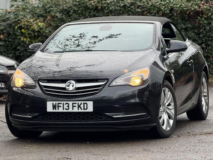 Vauxhall Cascada 2.0 CDTi SE Euro 5 (s/s) 2dr Vauxhall Cascada 2.0 CDTi SE Euro 5 (s/s) 2dr