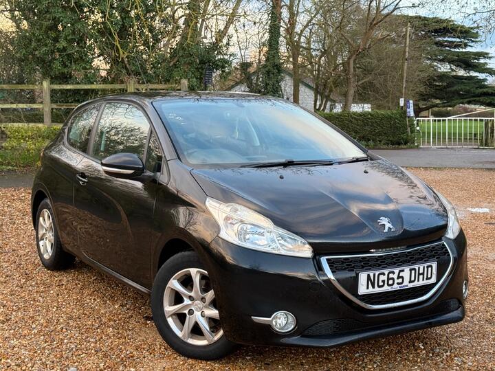 Peugeot 208 1.2 PureTech Active Euro 6 3dr Peugeot 208 1.2 PureTech Active Euro 6 3dr