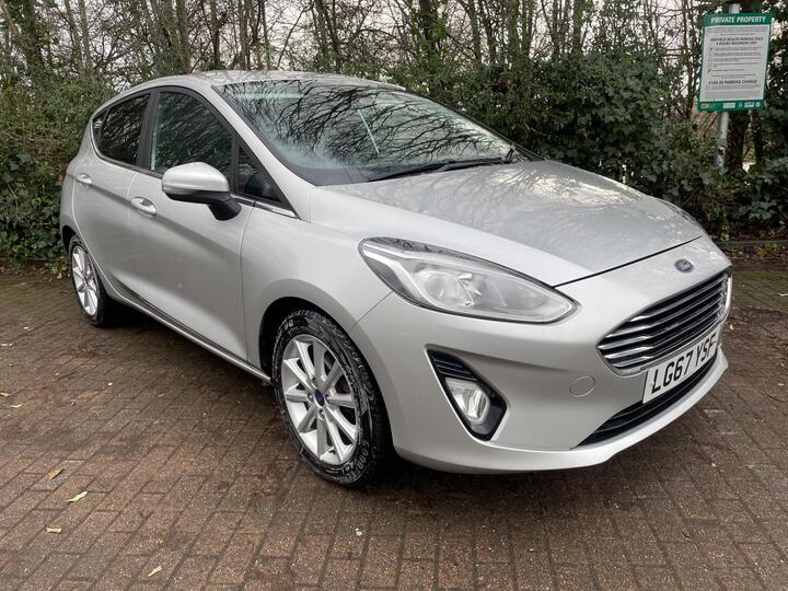 Ford Fiesta 1.0T EcoBoost Titanium Euro 6 (s/s) 5dr Ford Fiesta 1.0T EcoBoost Titanium Euro 6 (s/s) 5dr