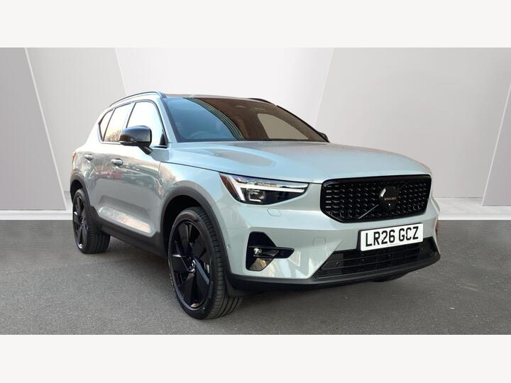 Volvo XC40 2.0 B3 MHEV Plus Black Edition DCT Auto Euro 6 (s/s) 5dr