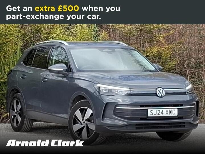 Volkswagen Tiguan 2.0 TDI Match DSG Euro 6 (s/s) 5dr Volkswagen Tiguan 2.0 TDI Match DSG Euro 6 (s/s) 5dr