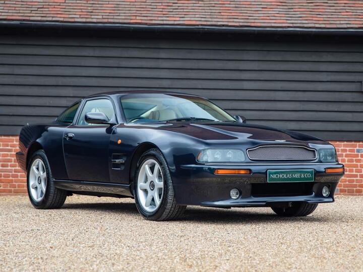 Aston Martin V8 5.3 2dr Aston Martin V8 5.3 2dr