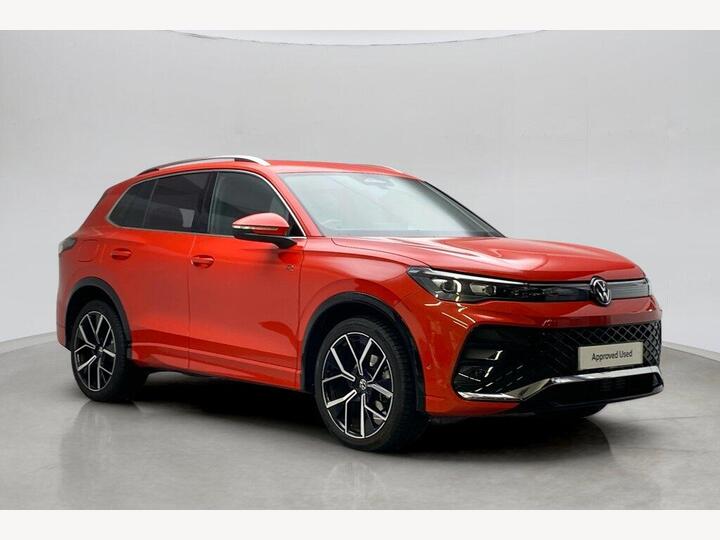 Volkswagen Tiguan 1.5 ETSI MHEV R-Line DSG Euro 6 (s/s) 5dr Volkswagen Tiguan 1.5 ETSI MHEV R-Line DSG Euro 6 (s/s) 5dr