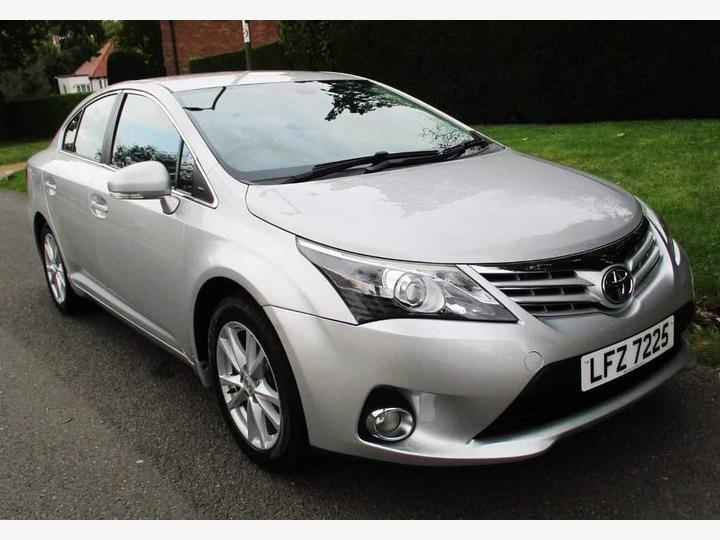 Toyota Avensis 1.8 V-Matic TR Multidrive S Euro 5 4dr