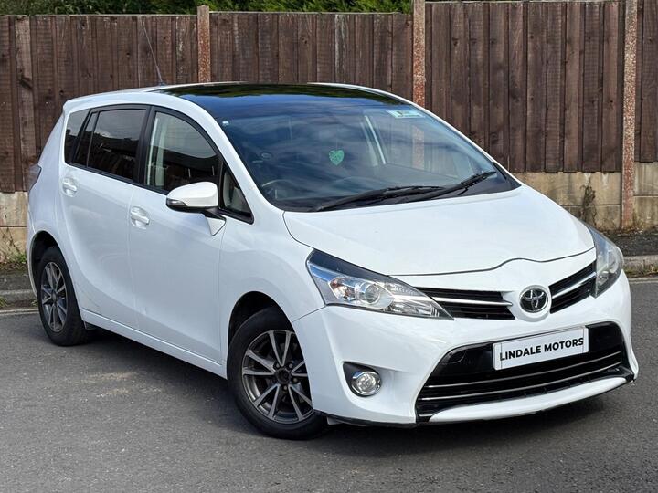 Toyota Verso 2.0 D-4D Icon Euro 5 5dr