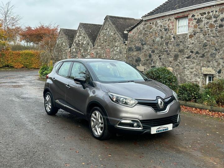 Renault Captur 1.5 DCi ENERGY Dynamique MediaNav Euro 5 (s/s) 5dr Renault Captur 1.5 DCi ENERGY Dynamique MediaNav Euro 5 (s/s) 5dr