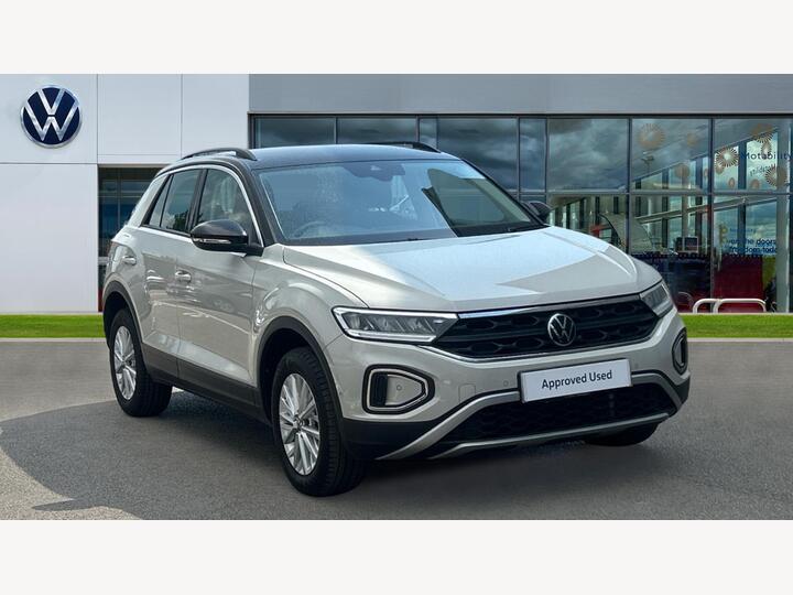 Volkswagen T-Roc 1.5 TSI Life Euro 6 (s/s) 5dr Volkswagen T-Roc 1.5 TSI Life Euro 6 (s/s) 5dr