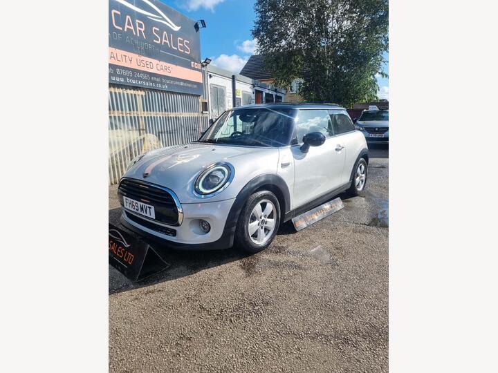 MINI Hatch 1.5 Cooper Classic Steptronic Euro 6 (s/s) 3dr