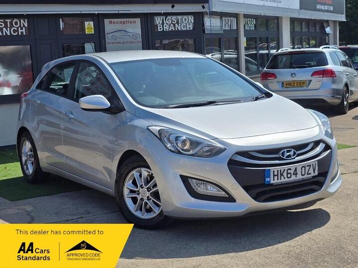 Hyundai I30 1.6 CRDi Blue Drive Active Euro 5 (s/s) 5dr Hyundai I30 1.6 CRDi Blue Drive Active Euro 5 (s/s) 5dr