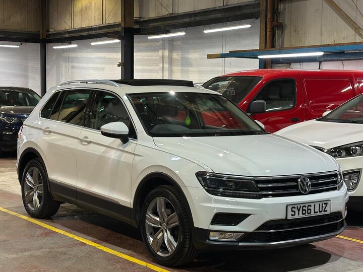 Volkswagen Tiguan 2.0 TDI BlueMotion Tech SEL 4Motion Euro 6 (s/s) 5dr