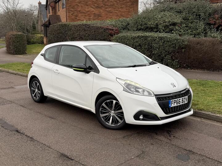 Peugeot 208 1.2 PureTech Active Design Lime Euro 6 3dr
