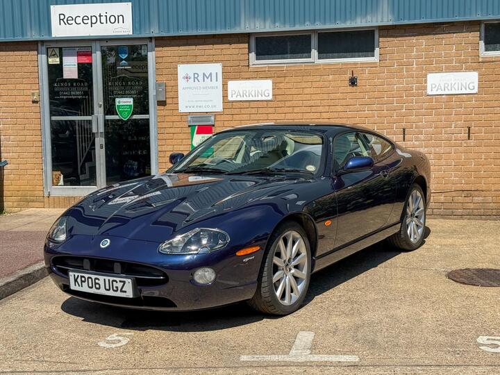 Jaguar XK8 4.2 S 2dr