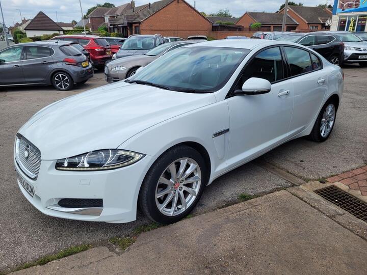 Jaguar XF 2.2d Premium Luxury Auto Euro 5 (s/s) 4dr
