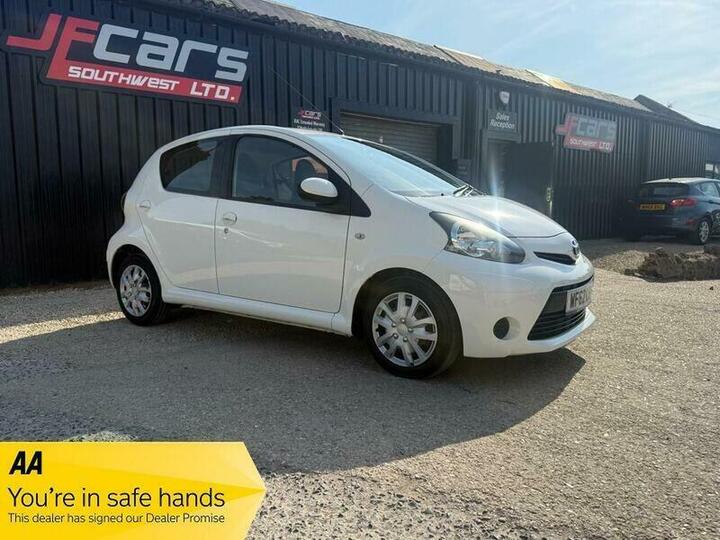 Toyota AYGO 1.0 VVT-i Ice Euro 5 5dr