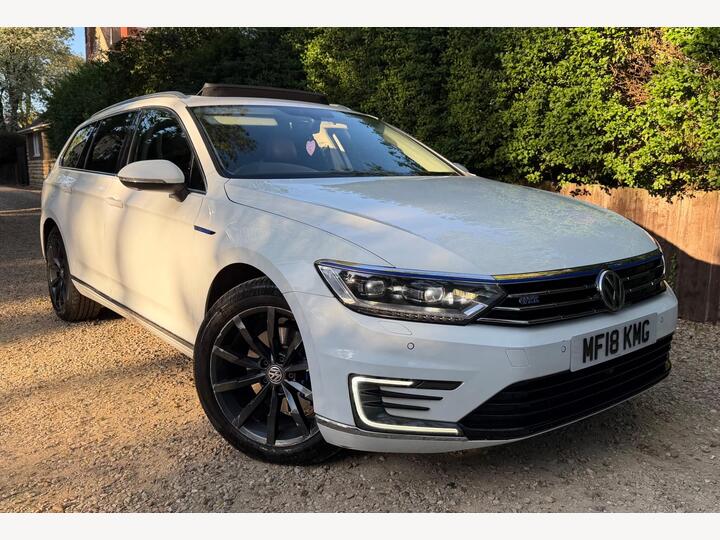 Volkswagen Passat 1.4 TSI GTE Advance DSG Euro 6 (s/s) 5dr