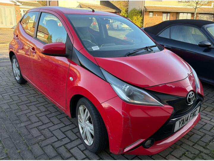 Toyota AYGO 1.0 VVT-i X-pression Euro 5 5dr Euro 5 Toyota AYGO 1.0 VVT-i X-pression Euro 5 5dr Euro 5