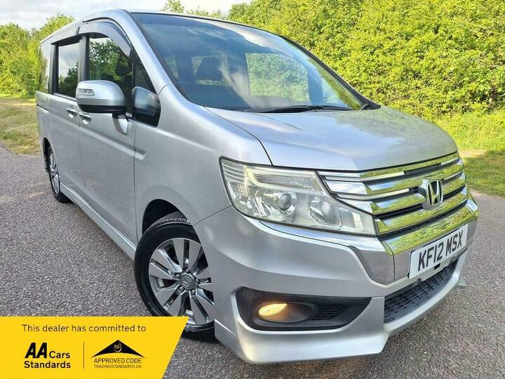 Honda Stepwagon SPADA  2.0 PETROL AUTOMATIC 8 SEATS 5DR