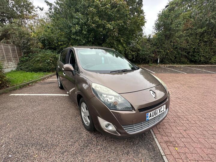 Renault Grand Scenic 1.5 DCi Dynamique TomTom Euro 5 5dr