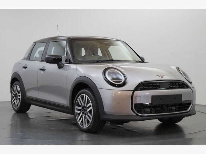 MINI Cooper 1.5C Classic Steptronic Euro 6 (s/s) 5dr