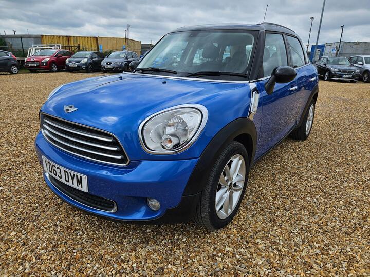MINI Countryman 1.6 Cooper D Euro 5 (s/s) 5dr MINI Countryman 1.6 Cooper D Euro 5 (s/s) 5dr
