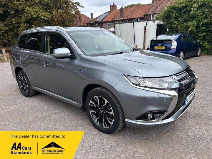 Mitsubishi Outlander 2.0h 12kWh 4hs CVT 4WD Euro 6 (s/s) 5dr