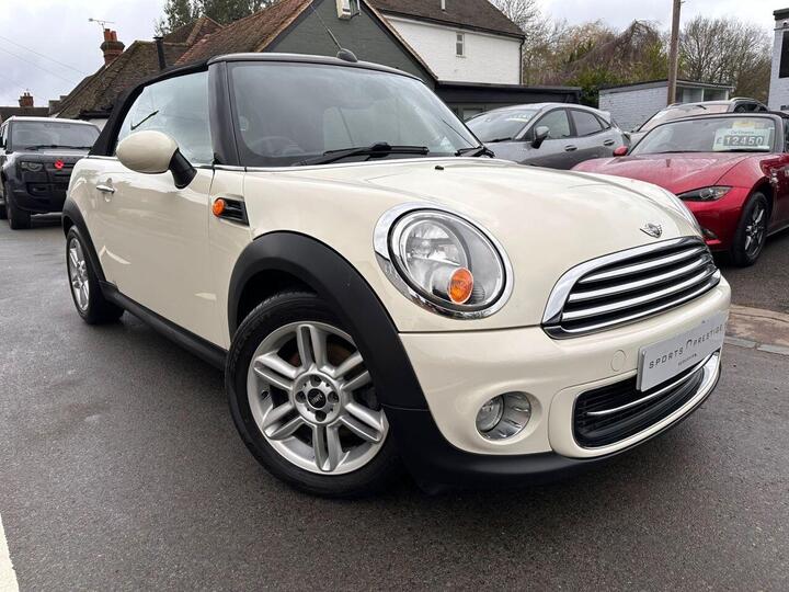 MINI CONVERTIBLE 1.6 Cooper Euro 5 (s/s) 2dr