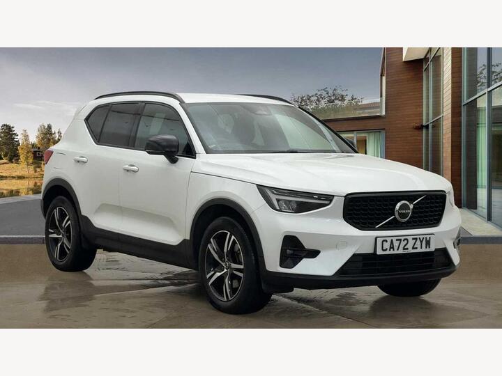 Volvo XC40 2.0 B4 MHEV Plus DCT Auto AWD Euro 6 (s/s) 5dr