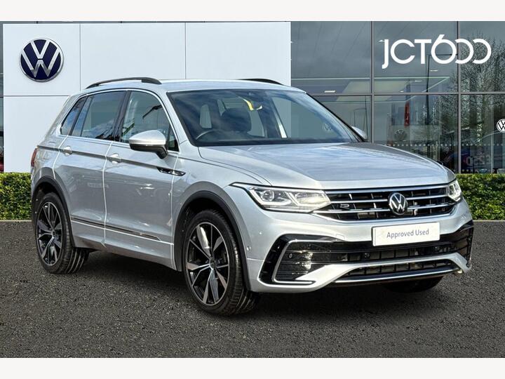 Volkswagen Tiguan 2.0 TDI R-Line DSG Euro 6 (s/s) 5dr Volkswagen Tiguan 2.0 TDI R-Line DSG Euro 6 (s/s) 5dr