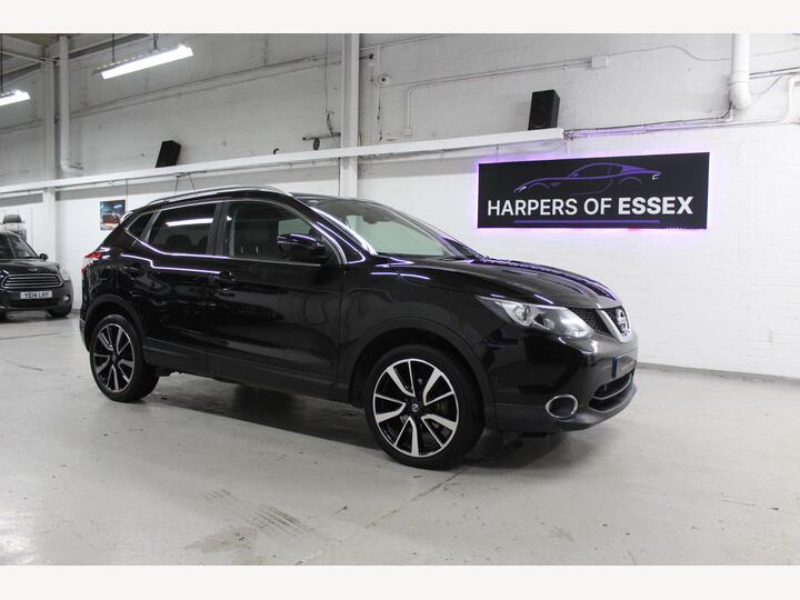 Nissan Qashqai 1.5 DCi Tekna 2WD Euro 6 (s/s) 5dr Nissan Qashqai 1.5 DCi Tekna 2WD Euro 6 (s/s) 5dr