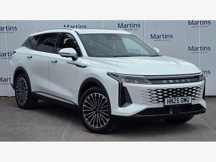Omoda OMODA 9 1.5T SHS 34.46kWh Noble DHT3 4WD Euro 6 (s/s) 5dr