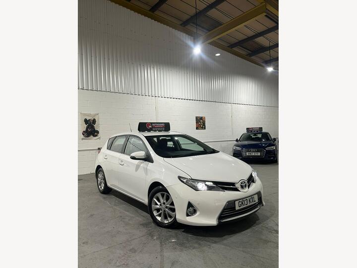 Toyota Auris 1.6 V-Matic Icon Multidrive S Euro 5 5dr