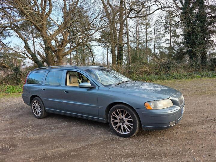 Volvo V70 2.4 D5 Sport Geartronic 5dr