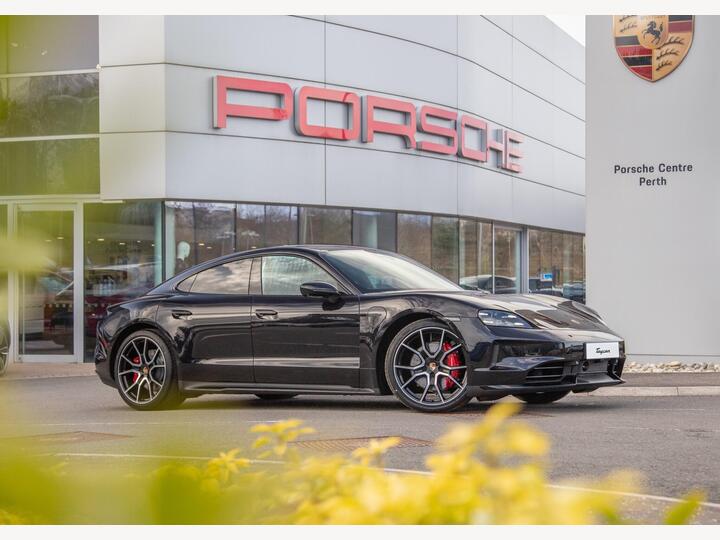 Porsche Taycan Performance Plus 105kWh Black Edition 4S Auto 4WD 4dr (11kW Charger)