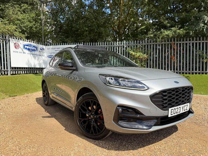 Ford Kuga 2.5 Duratec 14.4kWh Black Package Edition CVT Euro 6 (s/s) 5dr