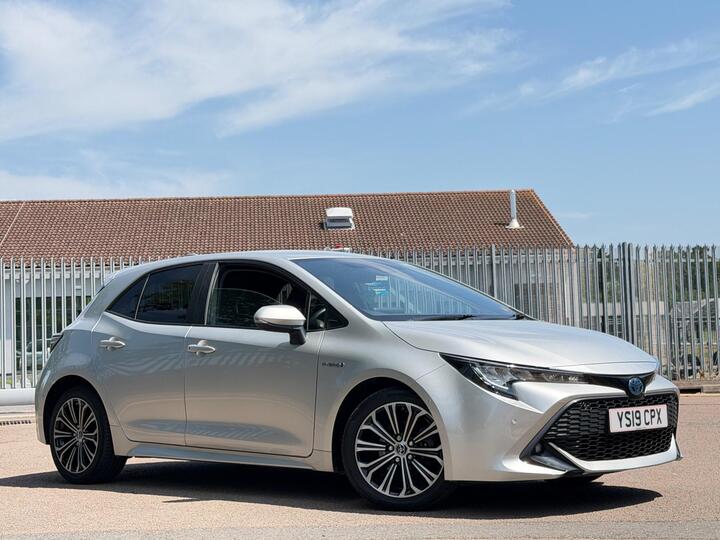 Toyota Corolla 1.8 VVT-h Design CVT Euro 6 (s/s) 5dr