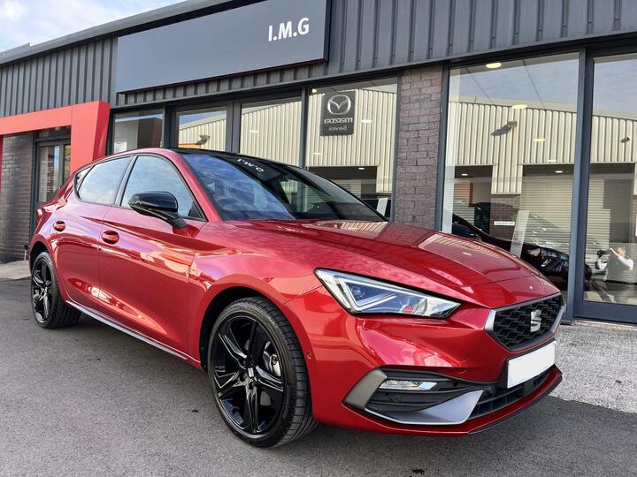 SEAT Leon 1.5 ETSI MHEV FR Black Edition DSG Euro 6 (s/s) 5dr