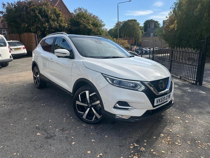 Nissan Qashqai 1.3 DIG-T Tekna Euro 6 (s/s) 5dr