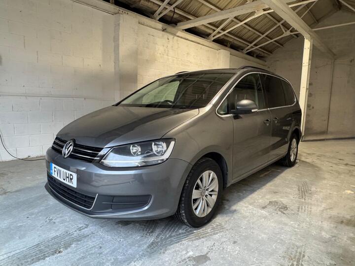 Volkswagen Sharan 2.0 TDI BlueMotion Tech SE DSG Euro 5 (s/s) 5dr Volkswagen Sharan 2.0 TDI BlueMotion Tech SE DSG Euro 5 (s/s) 5dr