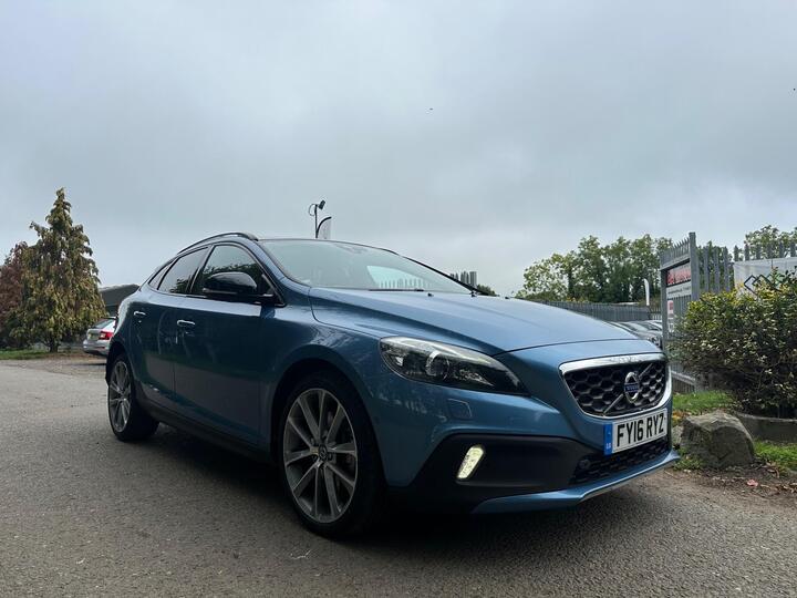 Volvo V40 Cross Country 2.0 D4 Lux Nav Auto Euro 6 (s/s) 5dr