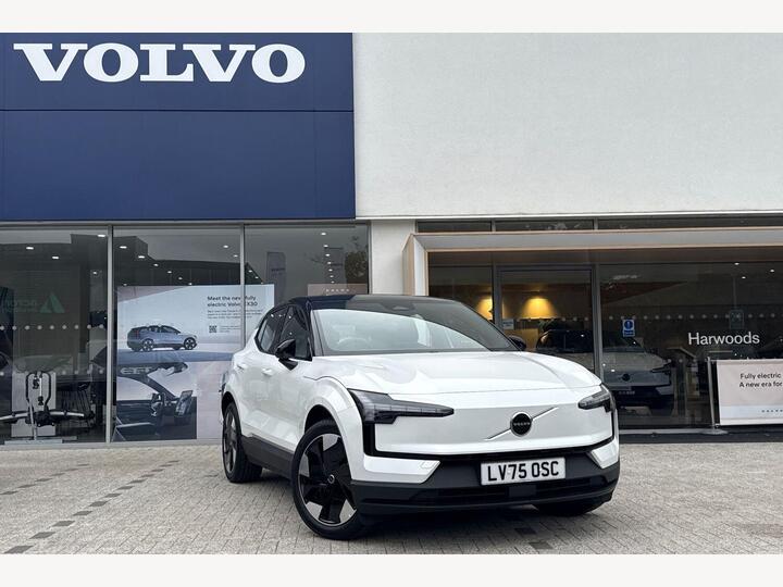 Volvo EX30 Single Motor Extended Range 69kWh Plus Auto 5dr