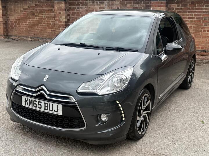 DS AUTOMOBILES DS 3 1.6 BlueHDi DStyle Nav Euro 6 (s/s) 3dr DS AUTOMOBILES DS 3 1.6 BlueHDi DStyle Nav Euro 6 (s/s) 3dr