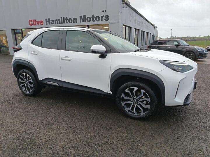 Toyota YARIS CROSS 1.5 VVT-h Design E-CVT Euro 6 (s/s) 5dr Toyota YARIS CROSS 1.5 VVT-h Design E-CVT Euro 6 (s/s) 5dr