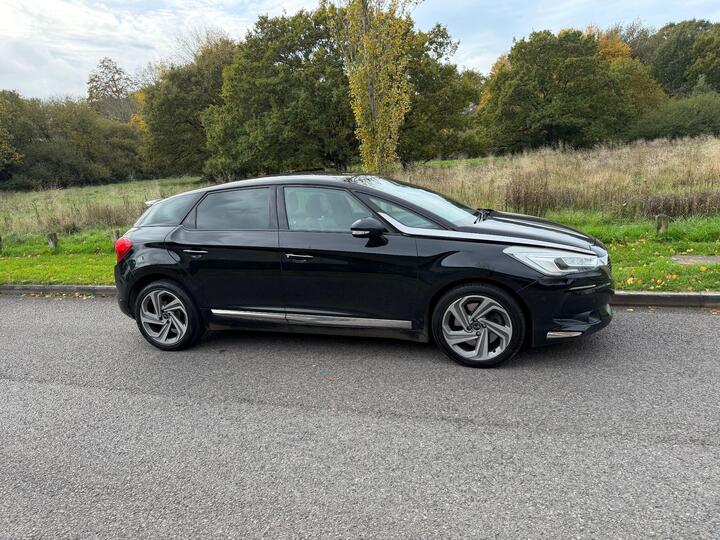 DS AUTOMOBILES DS 5 2.0 BlueHDi Prestige Euro 6 (s/s) 5dr DS AUTOMOBILES DS 5 2.0 BlueHDi Prestige Euro 6 (s/s) 5dr