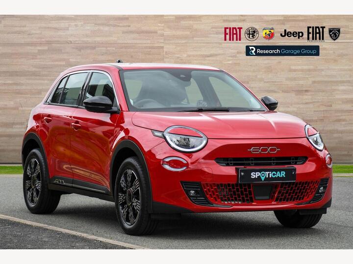 Fiat 600 1.2 MHEV E-DCT Euro 6 (s/s) 5dr