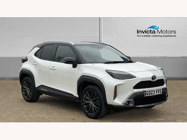 Toyota Yaris Cross 1.5 VVT-h Dynamic E-CVT AWD Euro 6 (s/s) 5dr