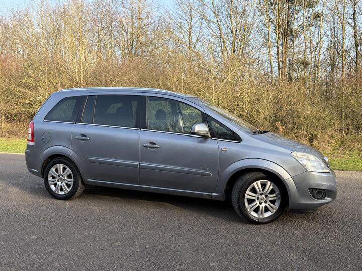 Vauxhall ZAFIRA 1.9 CDTi Elite Auto Euro 4 5dr