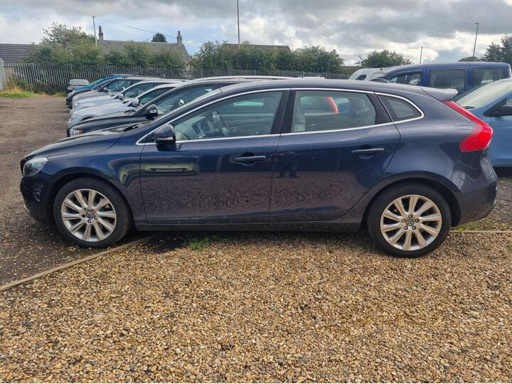 Volvo V40 2.0 D3 SE Lux Nav Euro 5 (s/s) 5dr