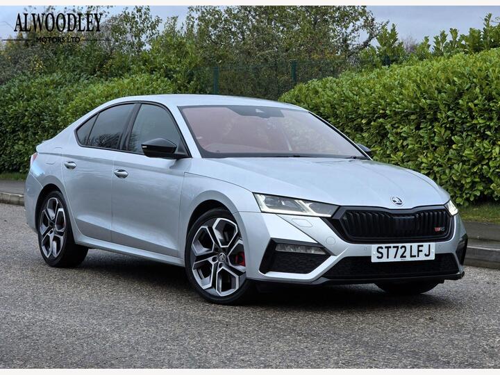 Skoda Octavia 2.0 TSI VRS Euro 6 (s/s) 5dr Skoda Octavia 2.0 TSI VRS Euro 6 (s/s) 5dr