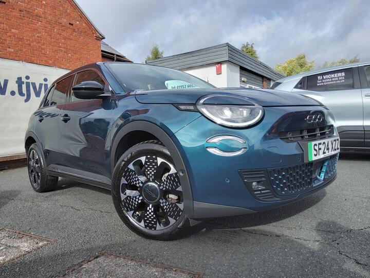 Fiat 600e 54kWh La Prima Auto 5dr